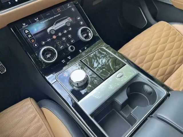Land Rover Range Rover velar 5.0l p550 bva — photo 59