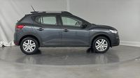 Dacia Sandero 1.0 TCe 90ch Stepway Confort -22 — photo 4