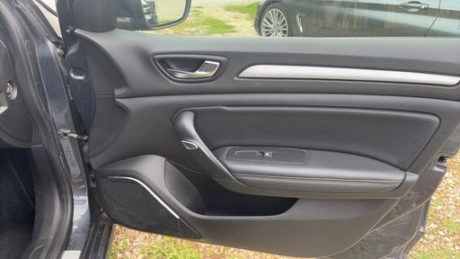 Renault Megane 1.2 TCe 130 - Intens – 2016 – 125969 km – Essence – Boîte Manuelle — photo 35