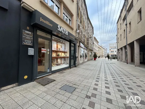 Location / Local Commercial - 34 m²