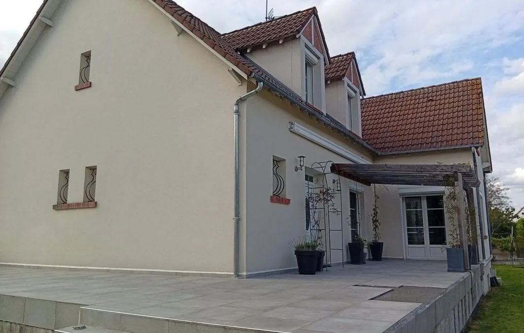 Photo 2