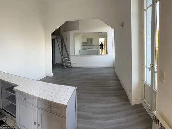 NIMES appartement P2 avec Terrasse 25 m²