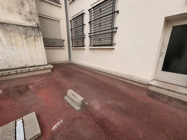 Parking 12 m²
