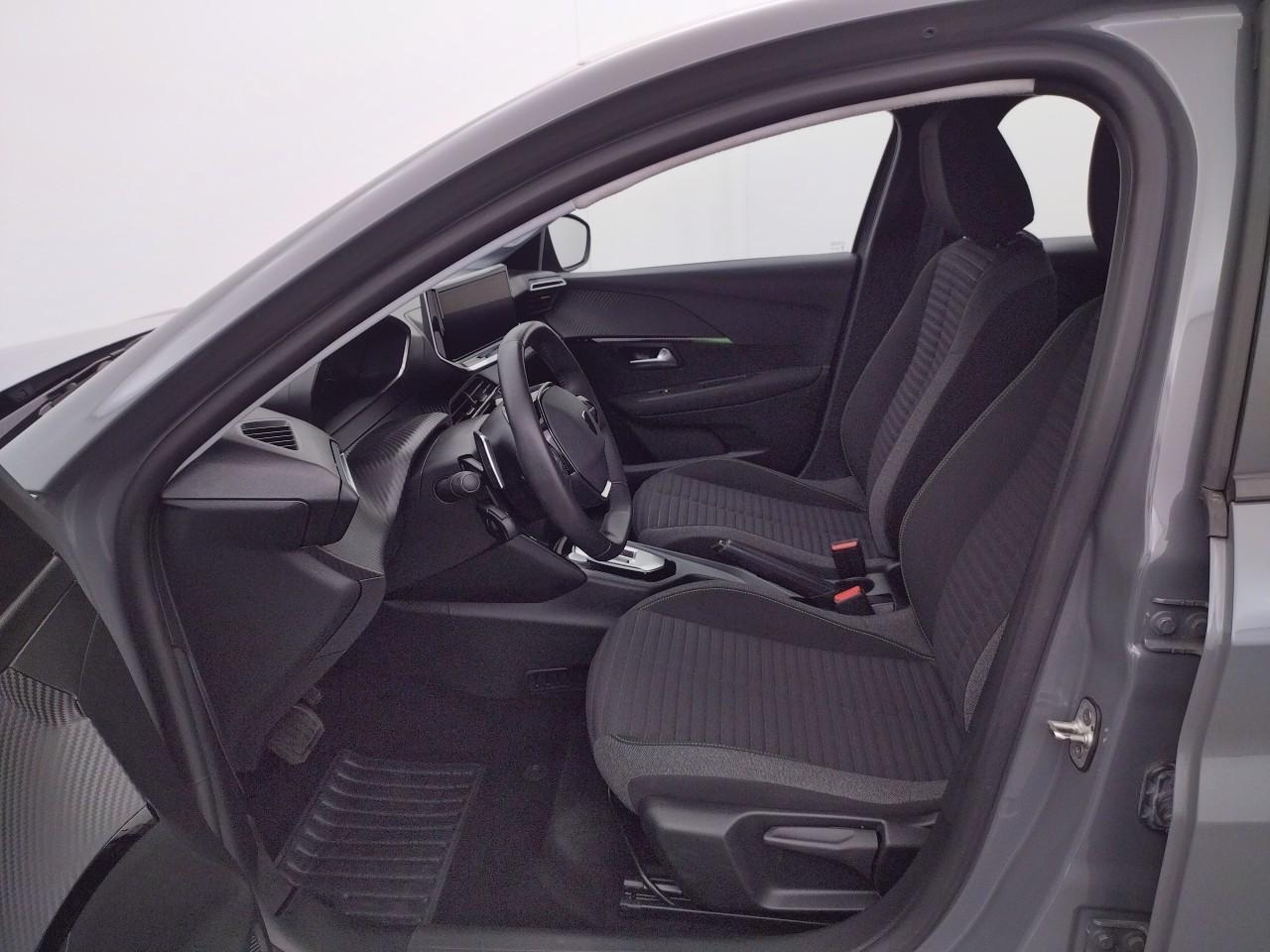 Peugeot 208 hybrid 100 e-dcs6 premium — photo 10