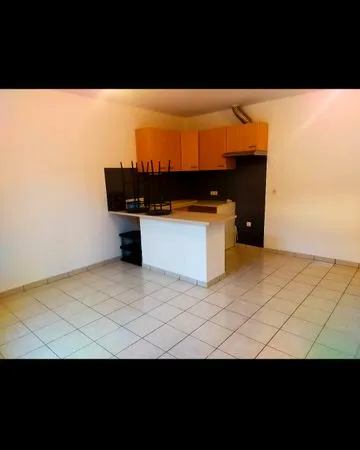 Loue Appartement type petite maison - Nîmes Jean Jaurès / Dhuoda
