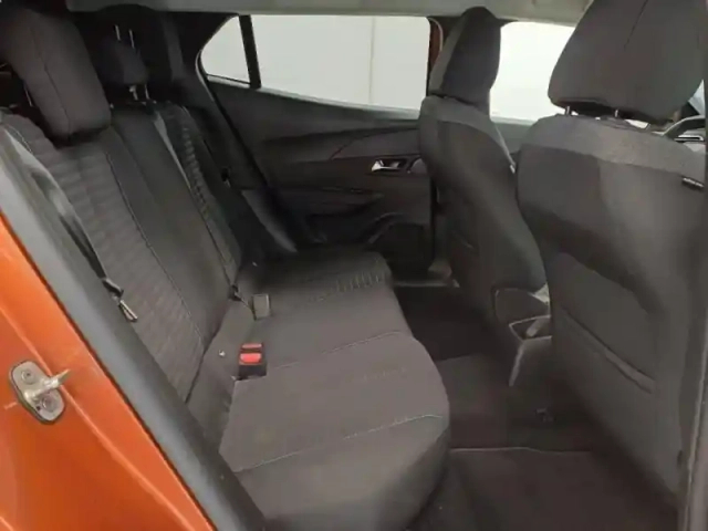 Peugeot 2008 1.2 puretech 130ch s&amp;s style — photo 8