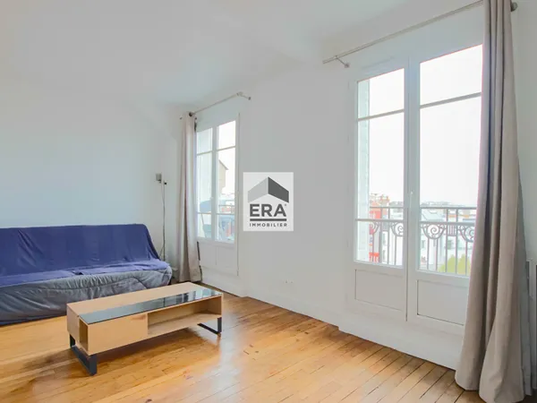 Studio 24 m² + Balcon 3,3 m²