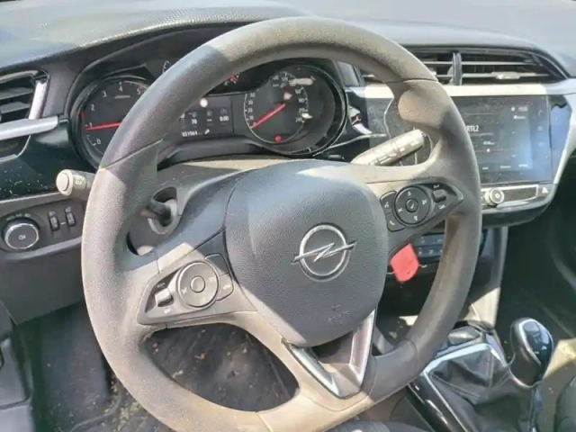 Opel Corsa 1.2 75 ch bvm5 edition — photo 12