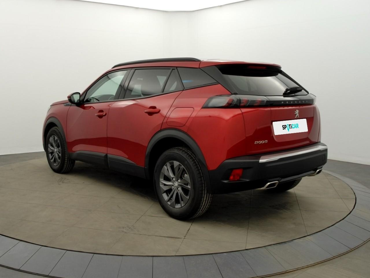 Peugeot 2008 puretech 130 s&s bvm6 style — photo 3