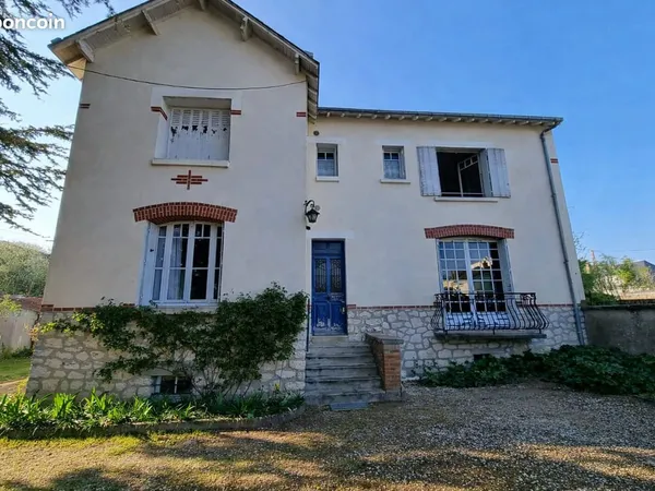 Maison de ville 270m2 avec jardin