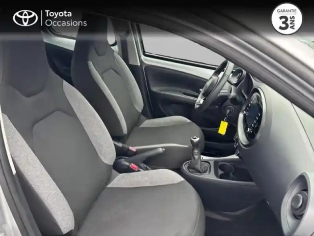 Toyota Aygo X 1.0 vvt-i 72ch dynamic my23 — photo 6