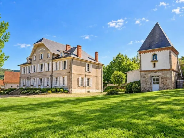 Maison 16 pièces 430 m²