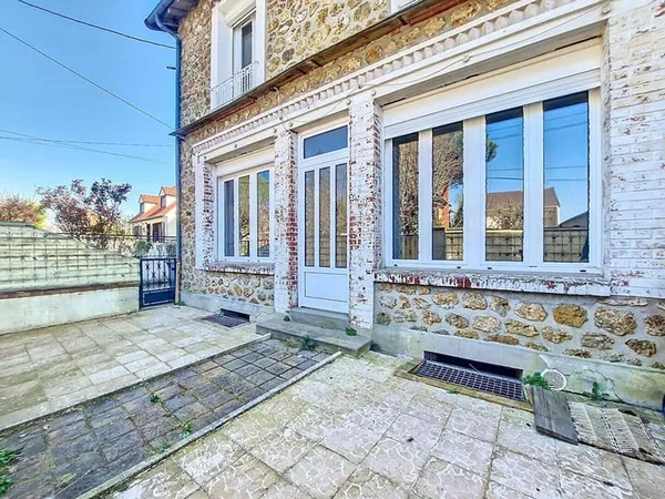 Maison de plain-pied 7 pièces 100 m²