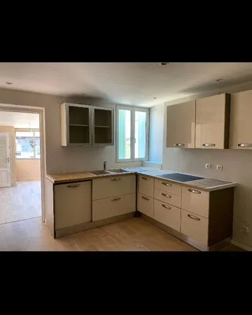 T3 70 m2 renove + combles 50 m2