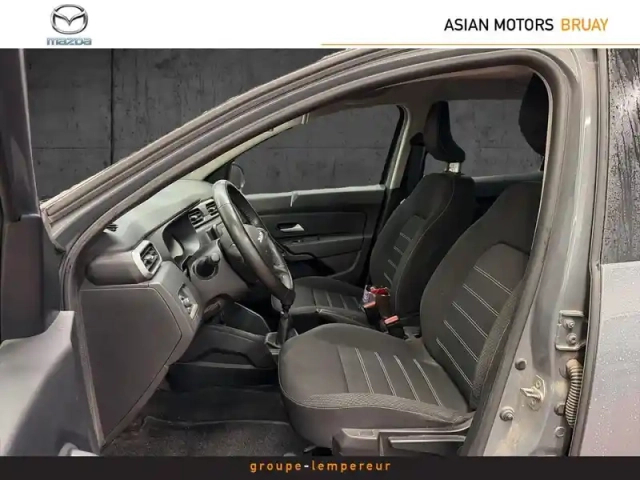 Dacia Duster 1.3 tce 130ch fap expression 4x2 — photo 9