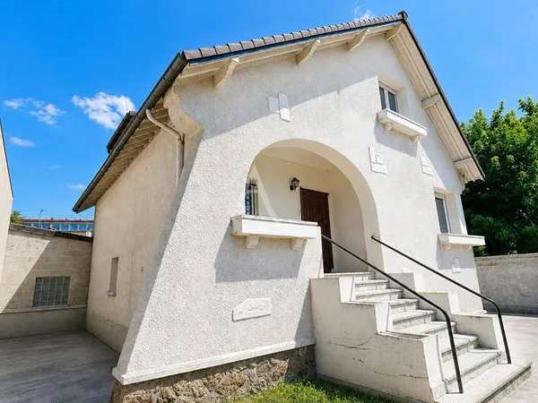 Maison 6 pièces 93 m²