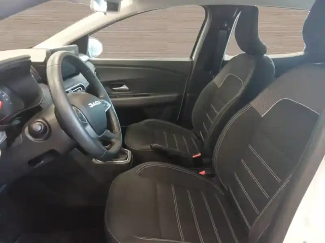 Dacia Sandero tce 90 cvt — photo 9