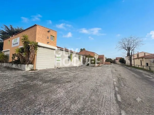 Bureaux 2 pièces 970 m²