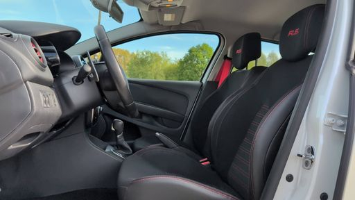 Renault Clio RS 1.6 Turbo 220 EDC6 - Trophy – 2018 – 40804 km – Essence – Boîte Automatique — photo 9