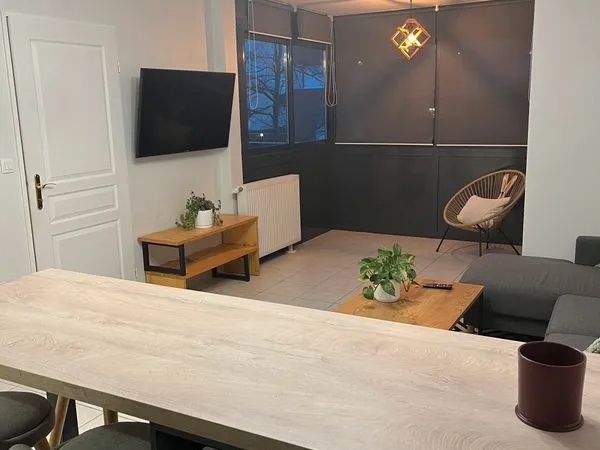 T2 meublé de standing 46 m² - Cave, garage & borne de recharge - 850 /mois charges comprises