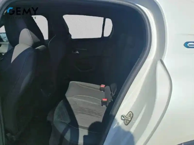 Peugeot 208 electrique 50 kwh 136ch — photo 10