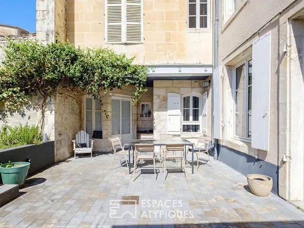 Demeure bourgeoise et jardin secret en coeur de ville