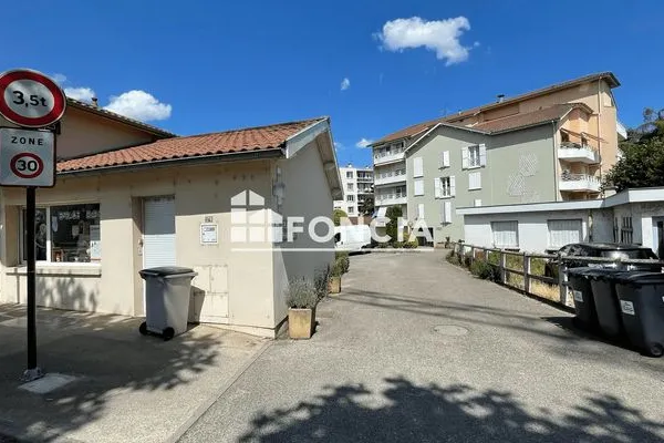 Stationnement Location Montluel 99€