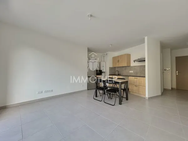 APPARTEMENT MEUBLEE 2P+C