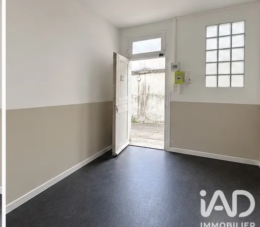 Local 1 pièce 8 m²