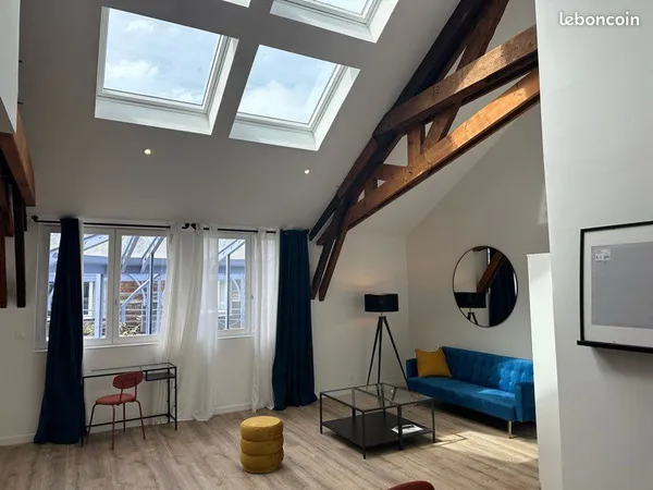 Beau T2 meuble avec piscine