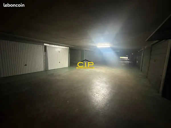 Parking/box 12 m² Bagnolet