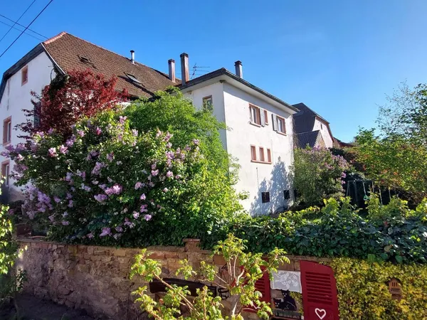 Maison familiale rénovée de 240 m², garage, jardin