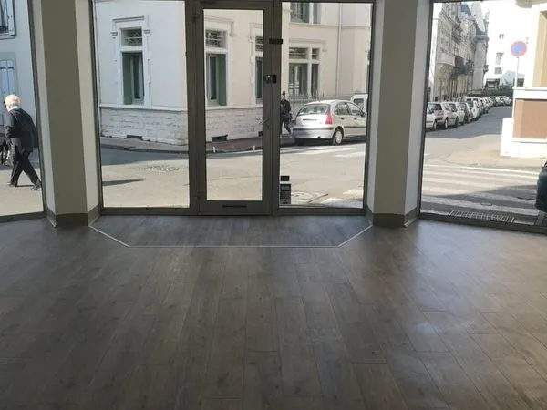Local vieux Vichy 49.5m2