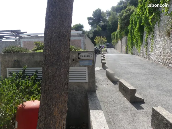 Studio, parking, cave