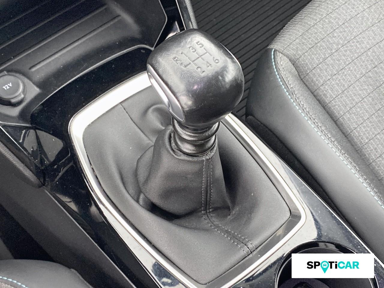Peugeot 2008 1.5 bluehdi 110ch s&s allure pack — photo 14
