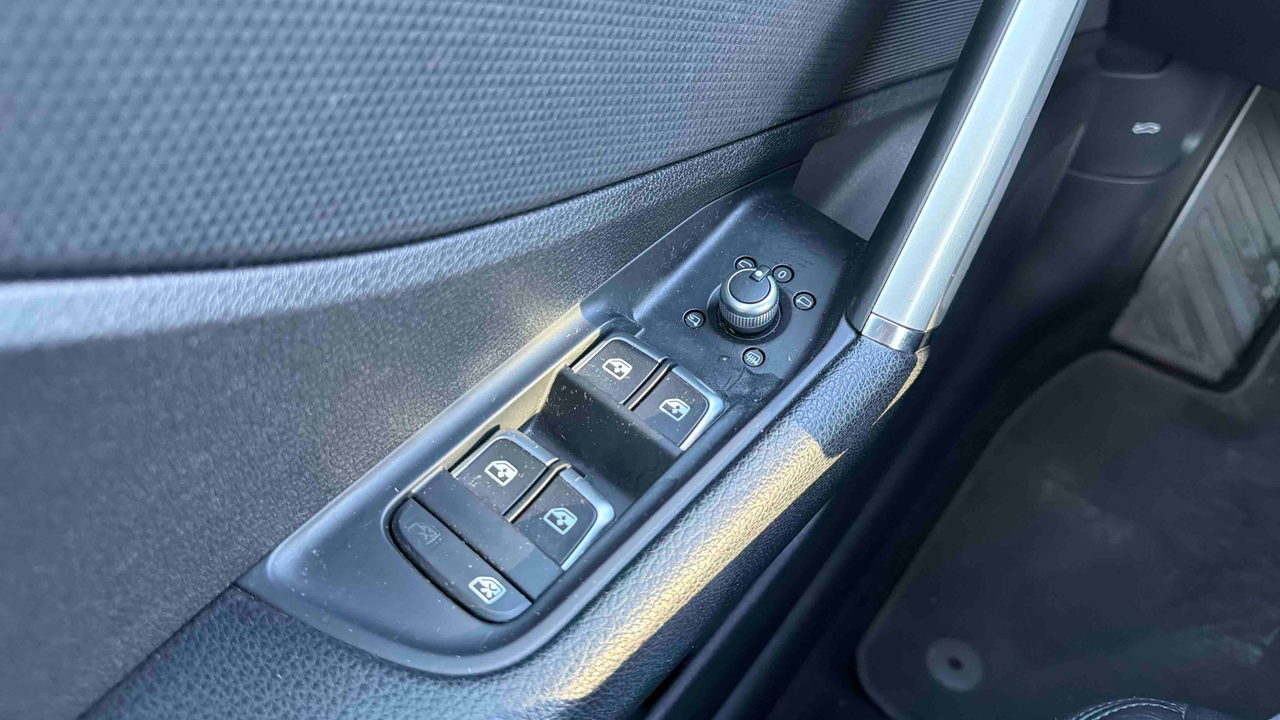 Audi Q2 35 TFSI 150 S tronic 7 — photo 24
