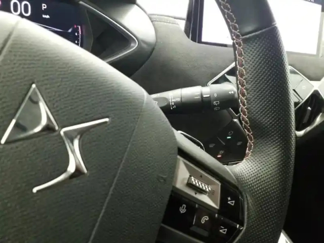 Ds Ds 3 ds3 crossback puretech 130 eat8 performance line+ — photo 17