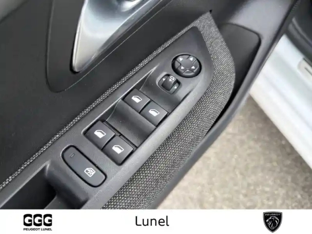 Peugeot 208 puretech 100 s&amp;s bvm6 — photo 32