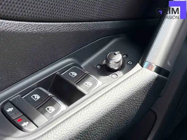 Audi Q2 35 tfsi 150 s tronic 7 — photo 32