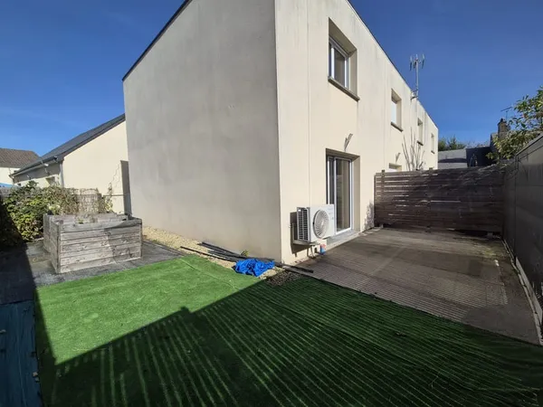 LOCATION - Maison T3 avec petit jardin - MESLAY DU MAINE