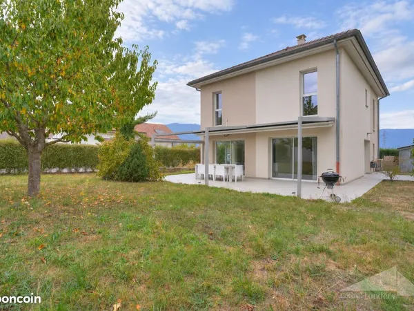 Maison 5 pièces 130 m²