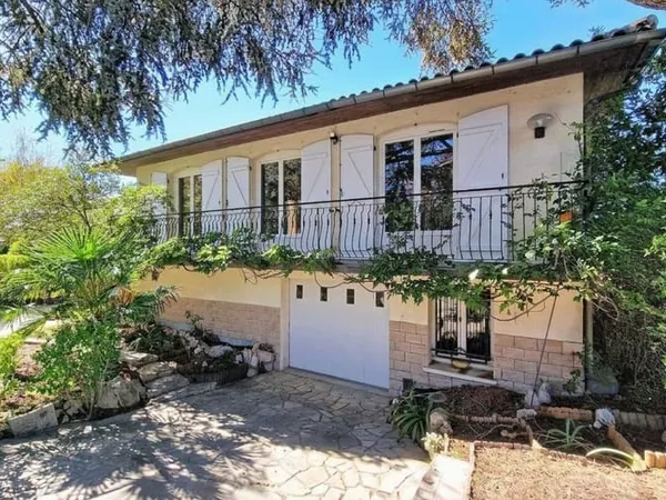 Maison 6 pièces 140 m²