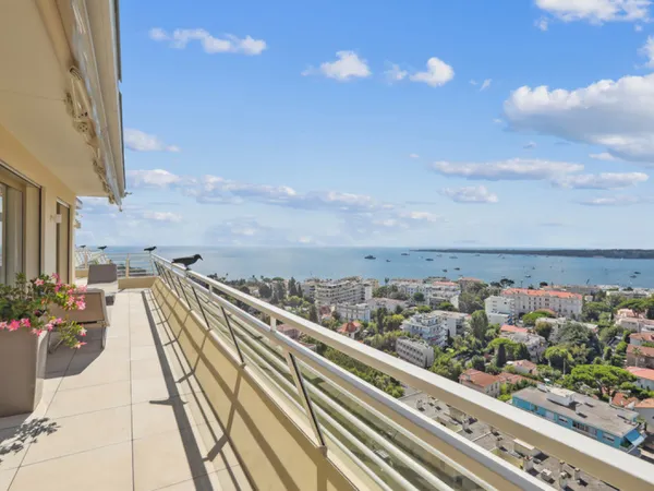 Appartement d'exception Cannes vue mer panoramique