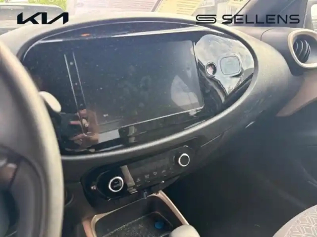 Toyota Aygo X 1.0 vvt-i 72ch design s-cvt — photo 5
