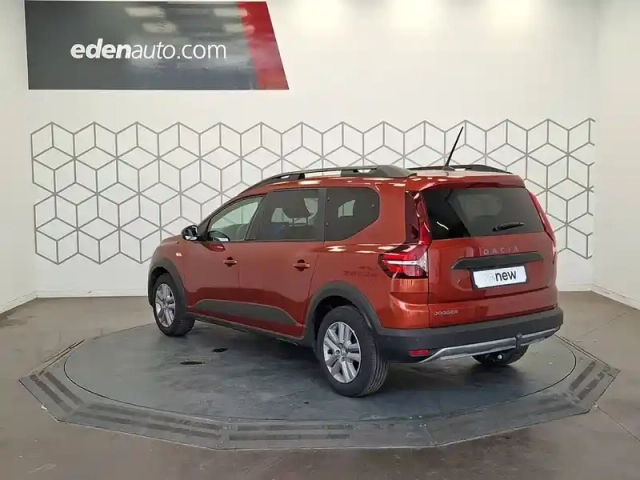 Dacia Jogger tce 110 7 places — photo 3