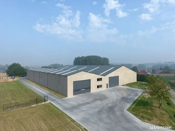 HIVERNAGE, GARDIENNAGE, GARAGE (caravane, etc)