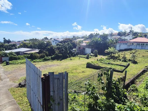Terrain 1139 m² Tampon