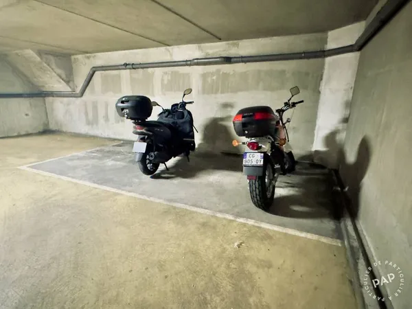 Garage/Parking
