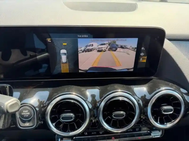 Mercedes Gla 200 d progressive line — photo 10