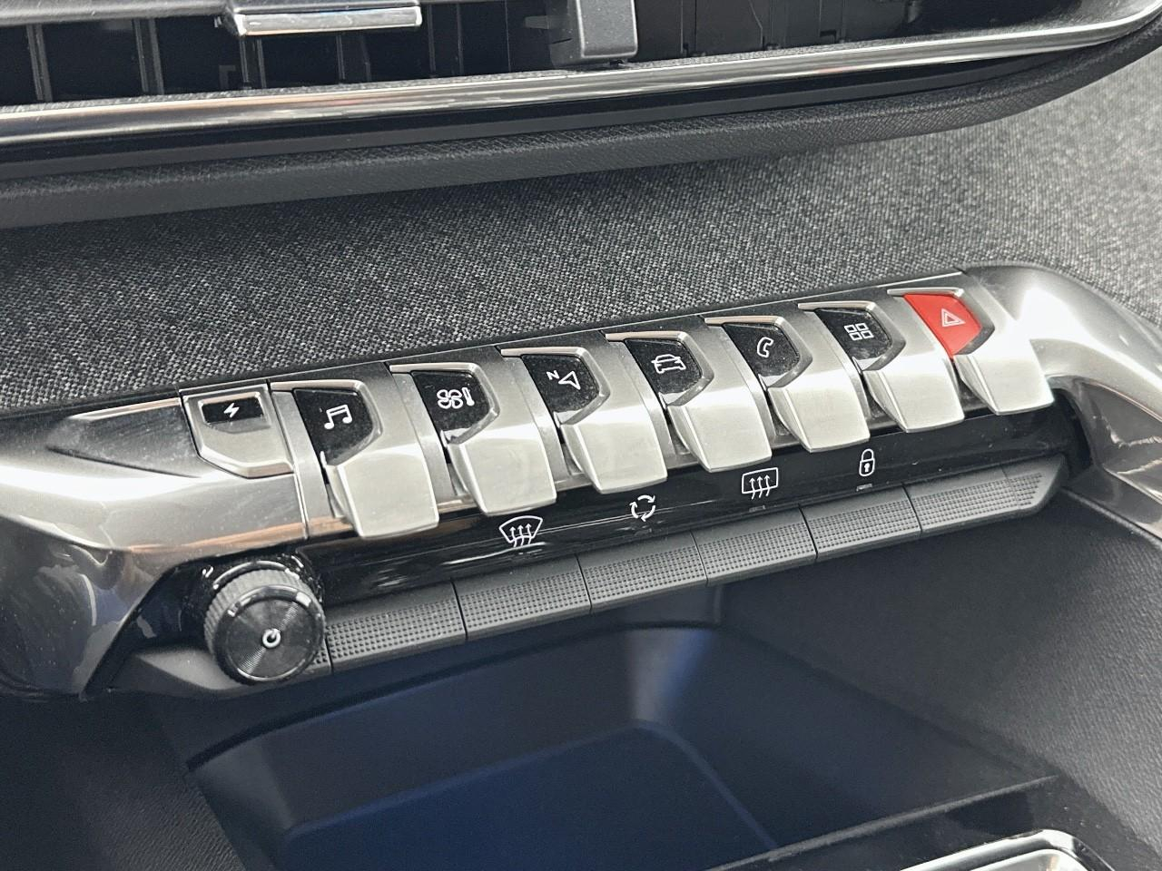 Peugeot 3008 hybrid 225 e-eat8 allure pack — photo 27